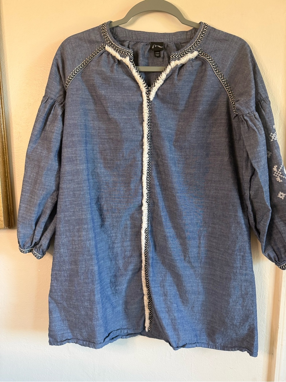 Art Class Chambray Blue Embroidered Fringe Boho Tunic Top L 10/12